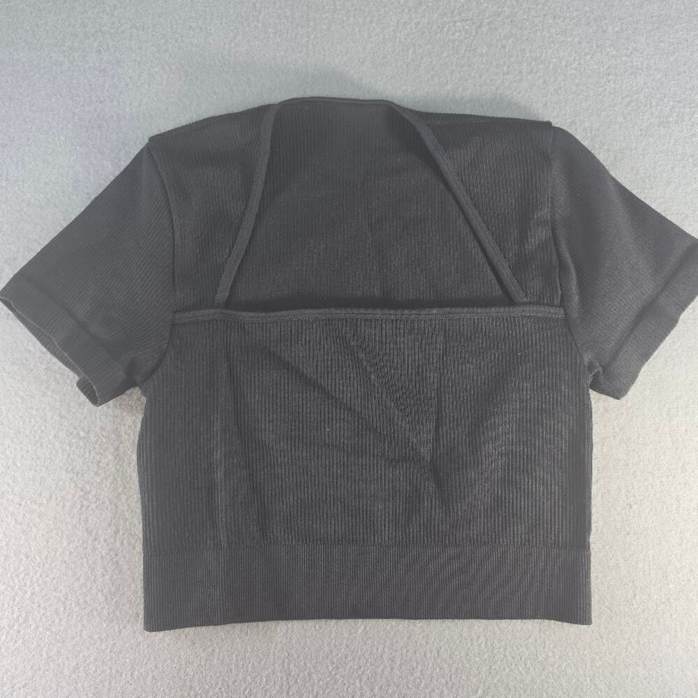 OQQ Womens Large Black Seamless Ribbed V Neck Short Sleeve Athletic Crop Top